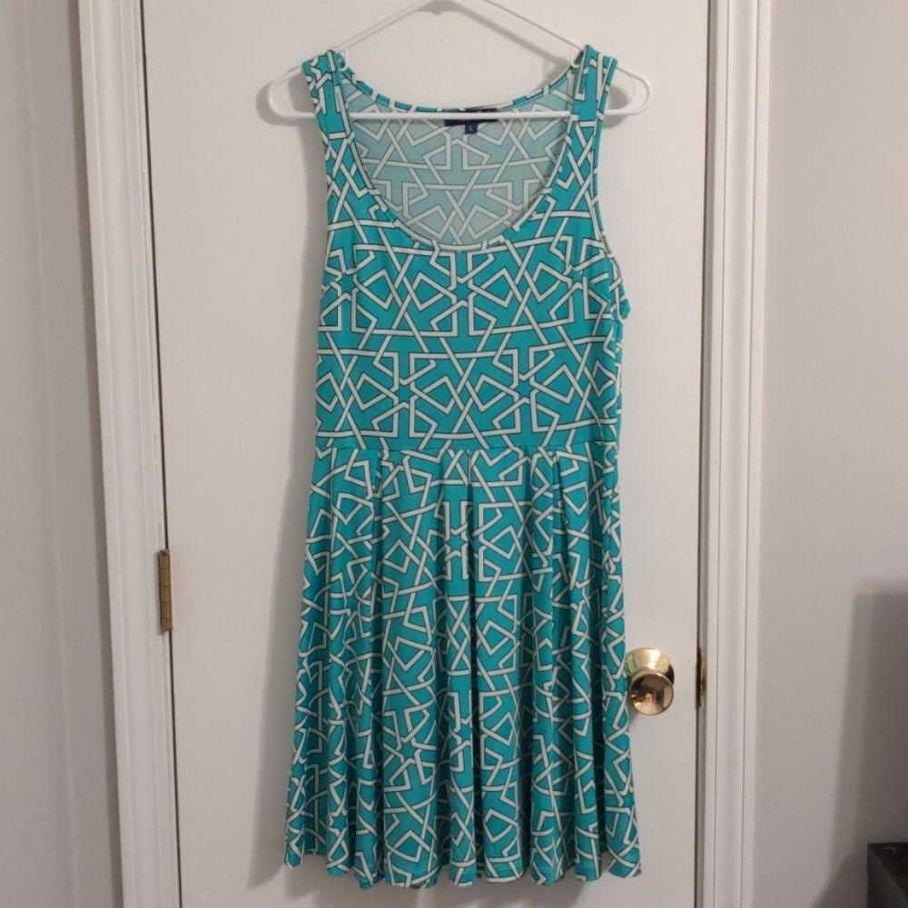 Beautiful teal/turquoise and white pattern dress